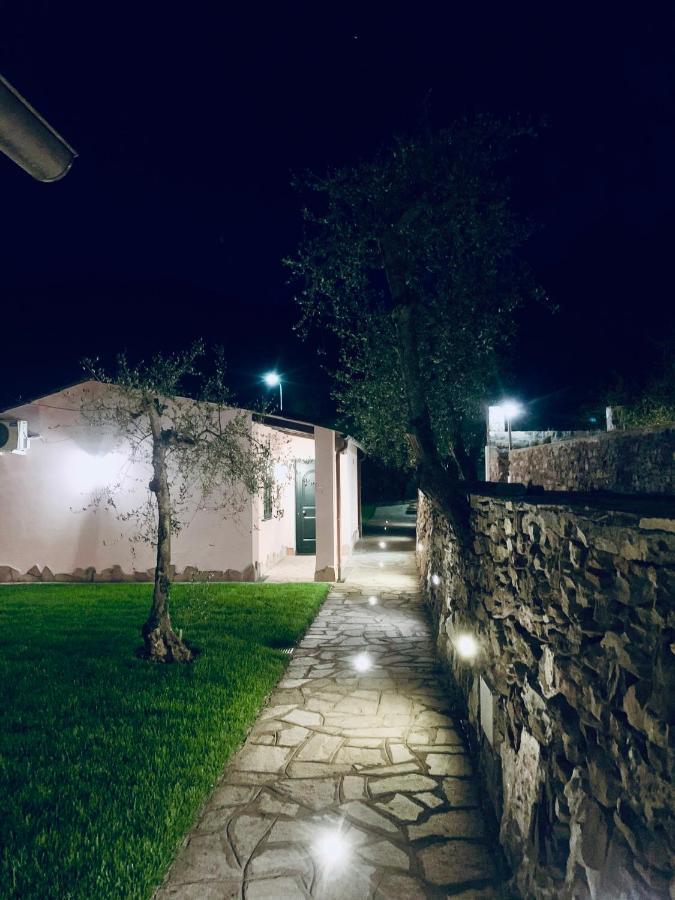 Casa Vacanze Gli Ulivi Borgomaro Extérieur photo